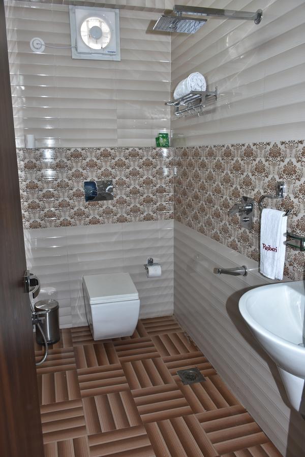 Hotel Daftari Palace Kishanganj المظهر الخارجي الصورة